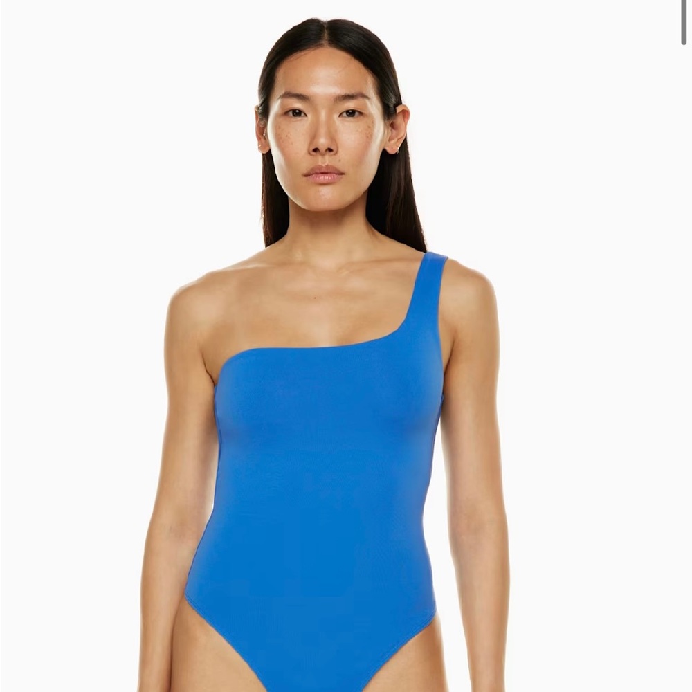 Aritzia Babaton contour one shoulder bodysuit